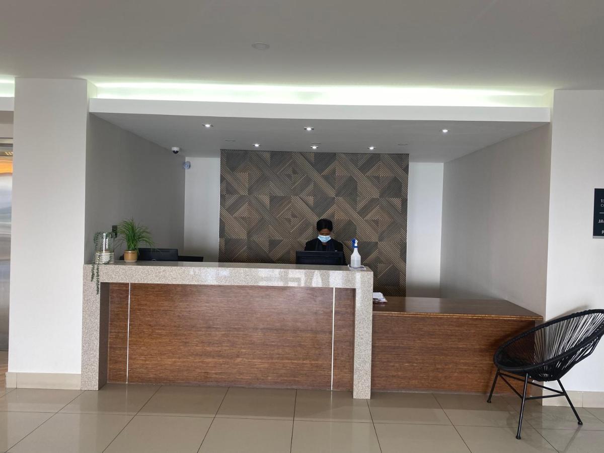 Kennaway Hotel East London Exterior photo