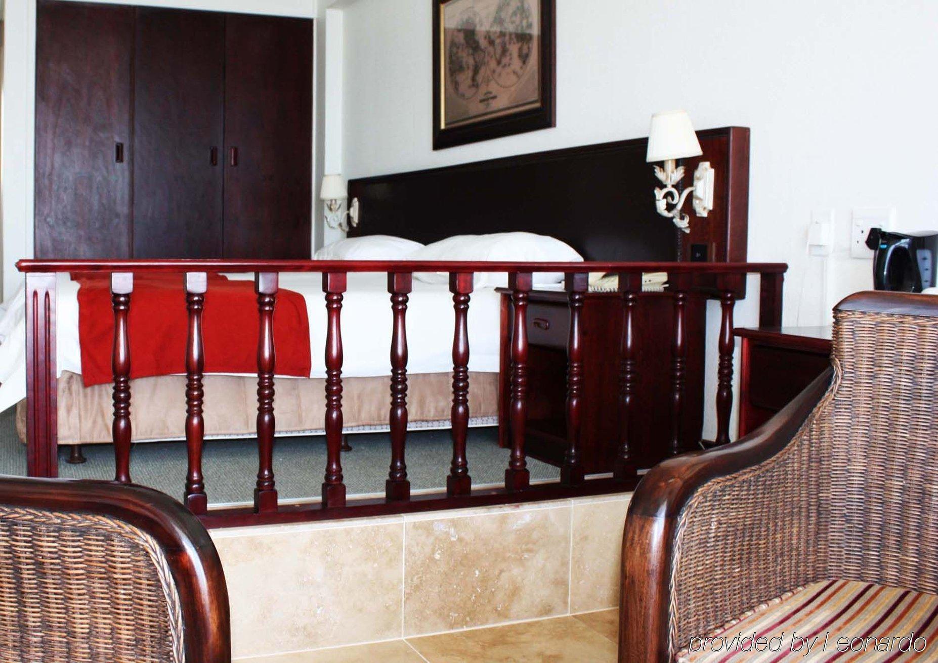 Kennaway Hotel East London Room photo